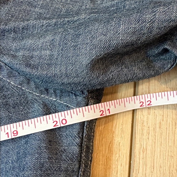 J.Crew Chambray Shirts Bundle of 2 (1-Year & 5-Year Wash) – Medium Slim Fit EUC - Picture 11 of 11